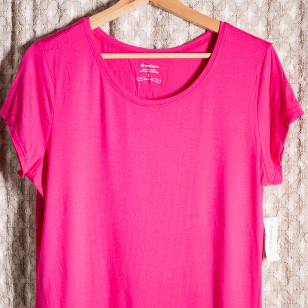 NEW WITH TAGS Dressbarn Relaxed Fit Casual Hot Pink T-Shirt